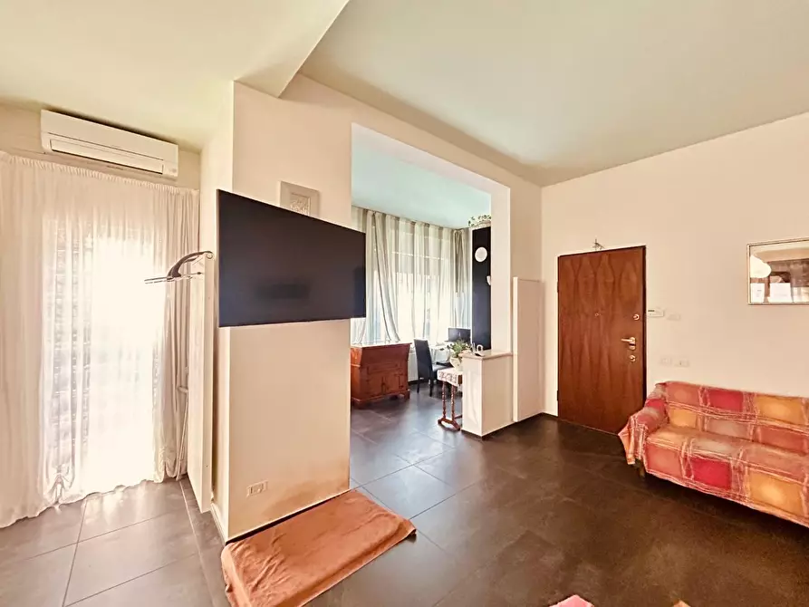 Immagine 21 di Villa in vendita  a Empoli