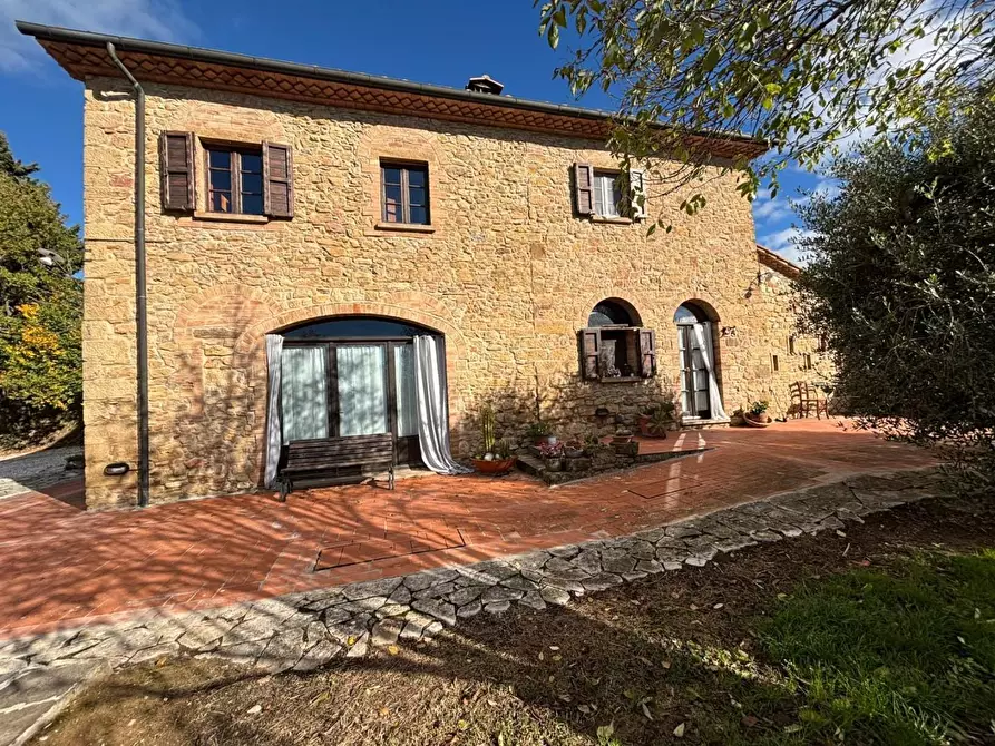 Immagine 3 di Casa colonica in vendita  a Volterra