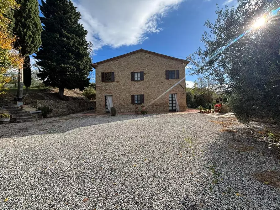 Immagine 19 di Casa colonica in vendita  a Volterra