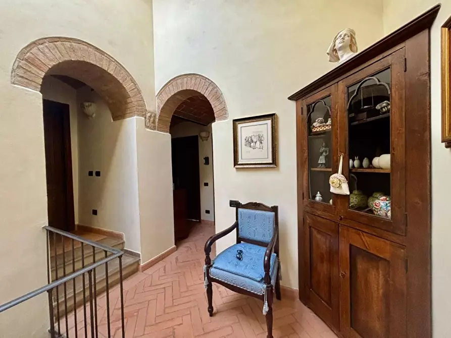 Immagine 54 di Casa colonica in vendita  a Volterra