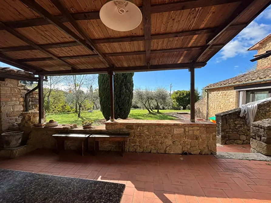 Immagine 22 di Casa colonica in vendita  a Volterra