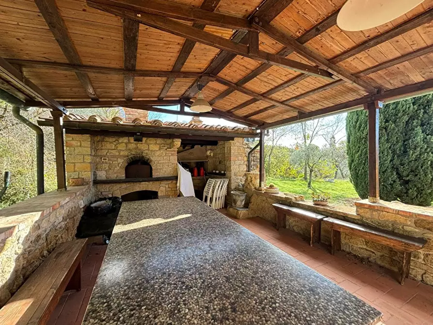 Immagine 21 di Casa colonica in vendita  a Volterra