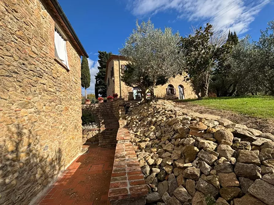 Immagine 16 di Casa colonica in vendita  a Volterra