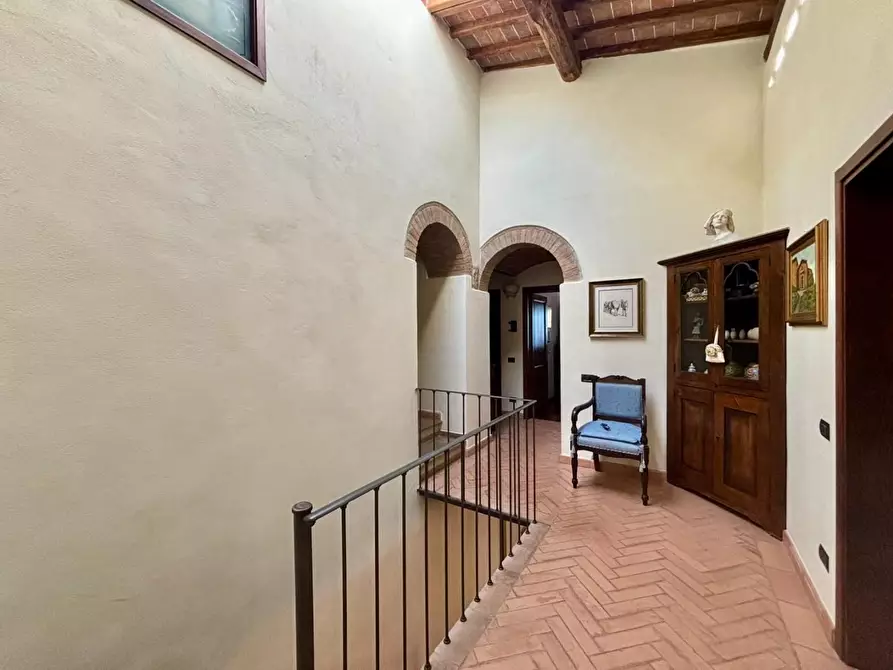 Immagine 55 di Casa colonica in vendita  a Volterra