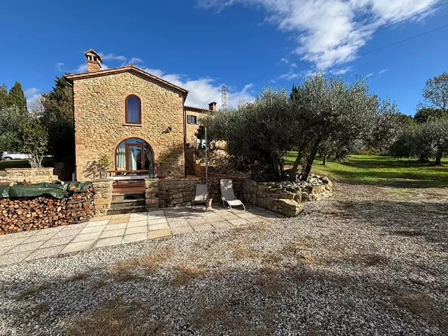 Immagine 13 di Casa colonica in vendita  a Volterra