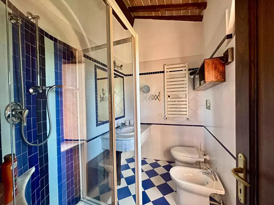 Immagine 83 di Casa colonica in vendita  a Volterra