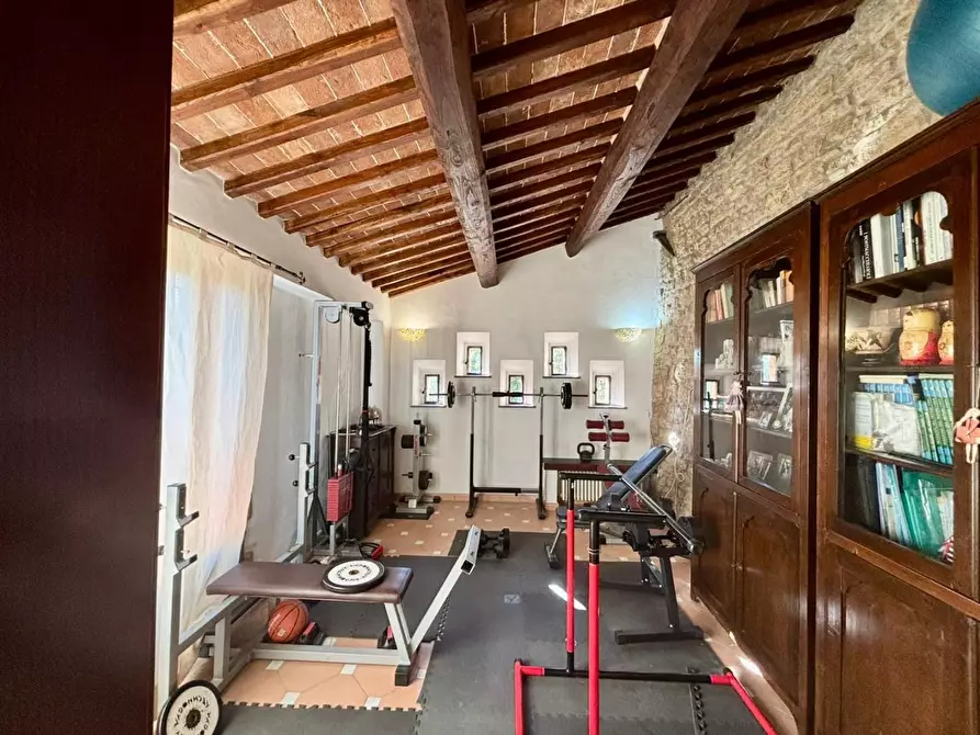Immagine 51 di Casa colonica in vendita  a Volterra