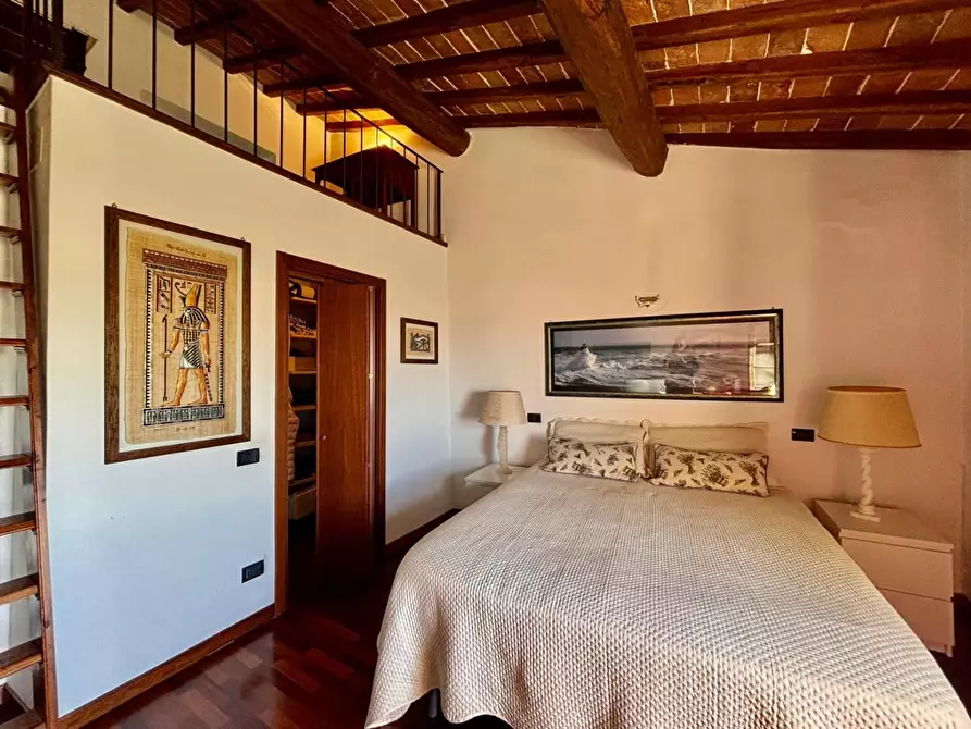 Immagine 58 di Casa colonica in vendita  a Volterra