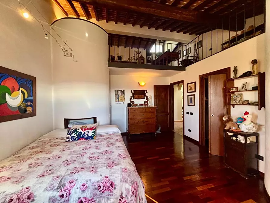 Immagine 62 di Casa colonica in vendita  a Volterra