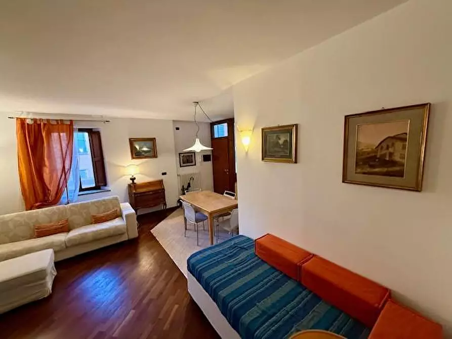 Immagine 10 di Appartamento in vendita  a Siena