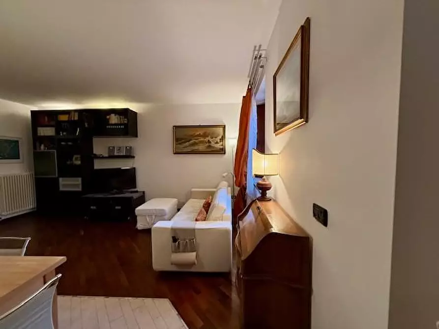 Immagine 7 di Appartamento in vendita  a Siena