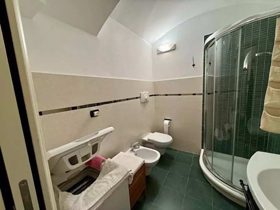 Immagine 13 di Appartamento in vendita  a Siena