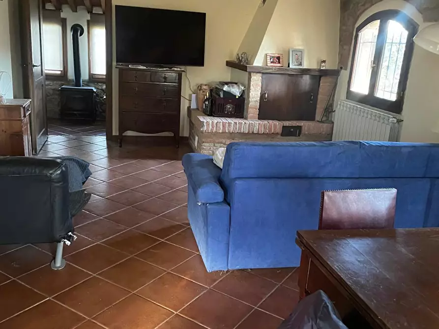 Immagine 8 di Casa colonica in vendita  a Peccioli