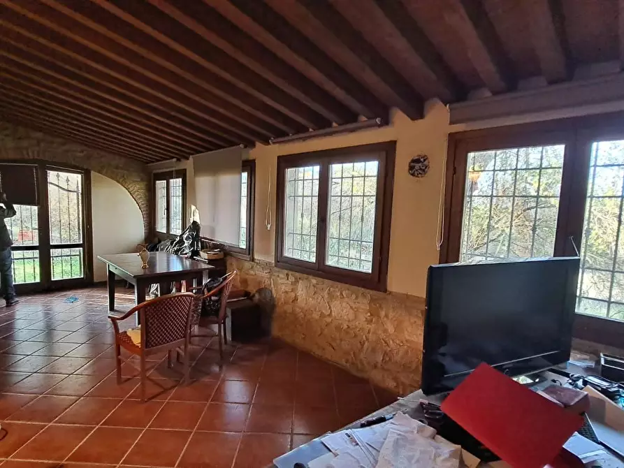 Immagine 5 di Casa colonica in vendita  a Peccioli