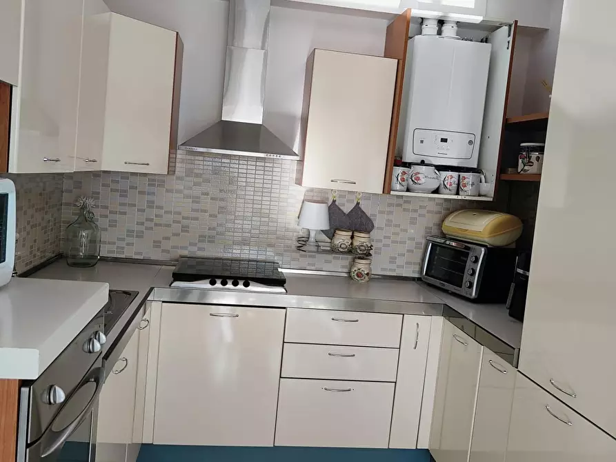 Immagine 15 di Appartamento in vendita  a Livorno