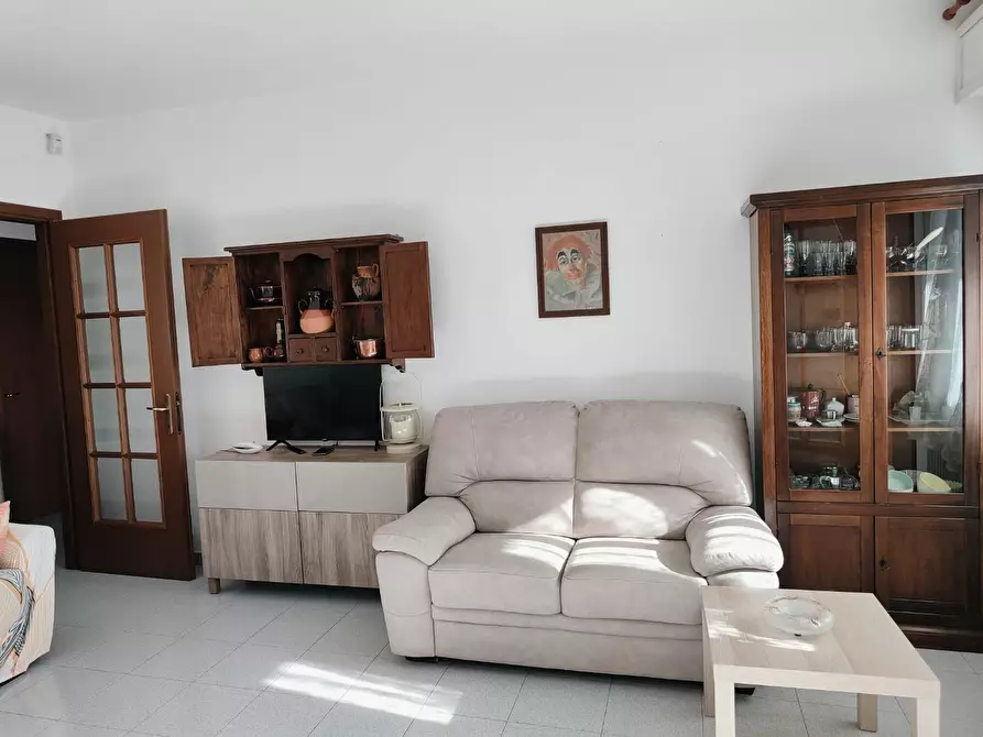 Immagine 11 di Appartamento in vendita  a Livorno