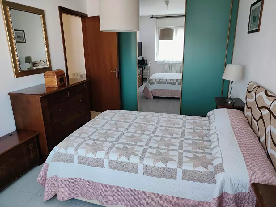 Immagine 34 di Appartamento in vendita  a Livorno