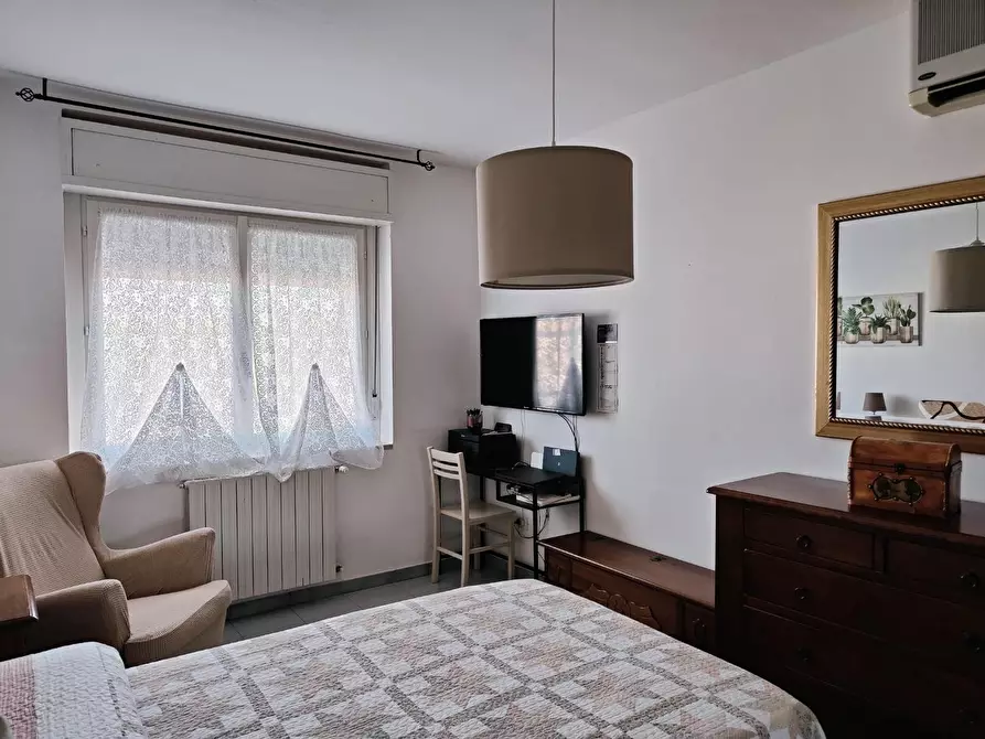 Immagine 36 di Appartamento in vendita  a Livorno