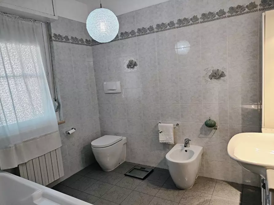 Immagine 38 di Appartamento in vendita  a Livorno