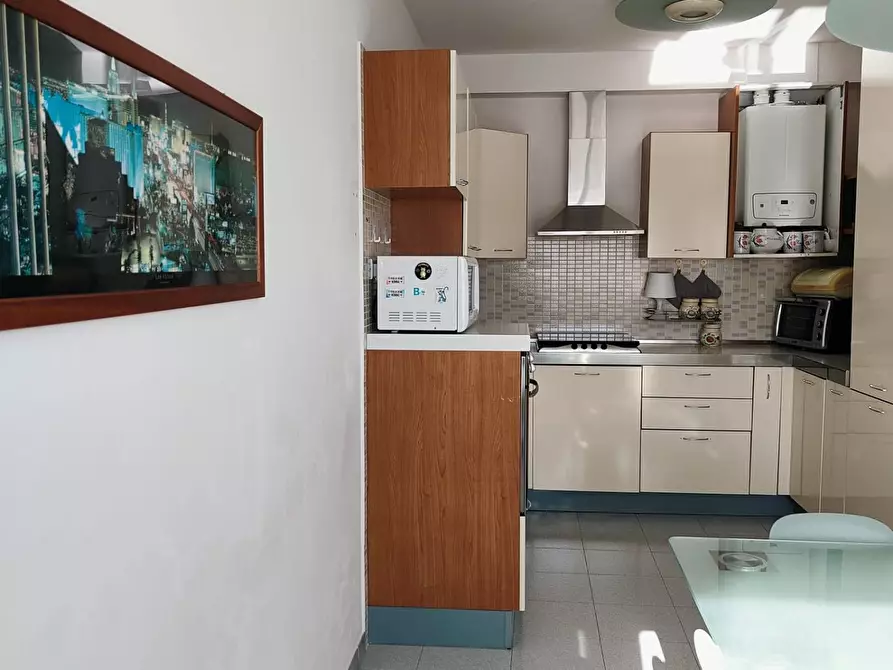 Immagine 16 di Appartamento in vendita  a Livorno