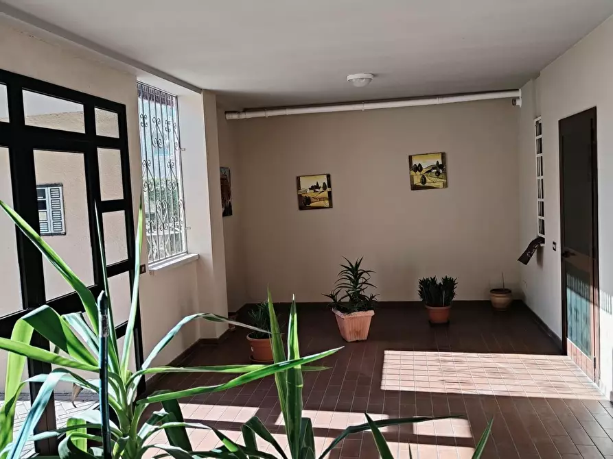 Immagine 51 di Appartamento in vendita  a Livorno