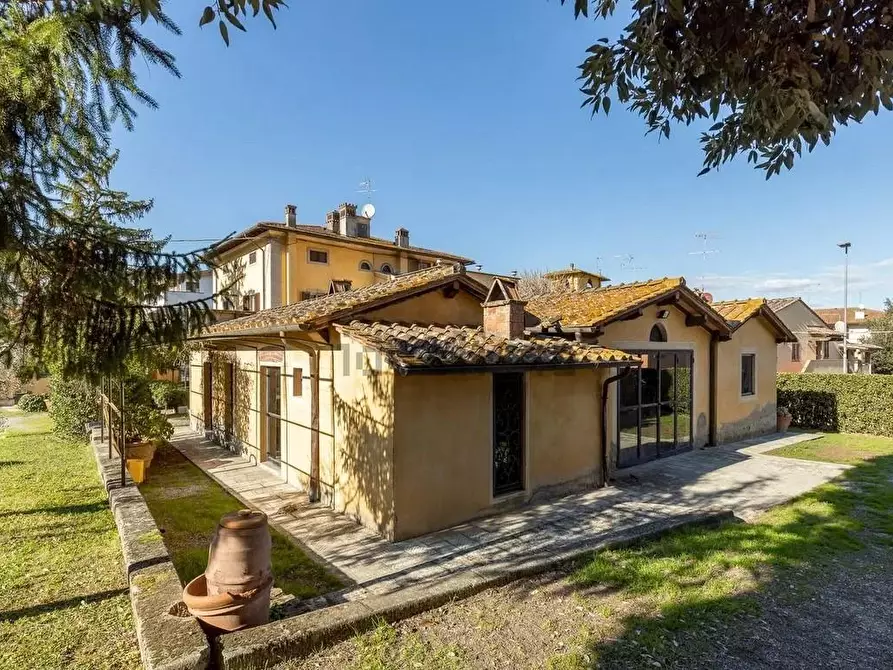 Immagine 27 di Villa in vendita  a San Miniato