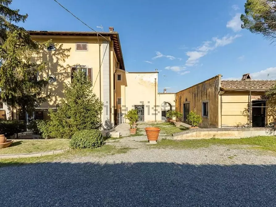 Immagine 23 di Villa in vendita  a San Miniato