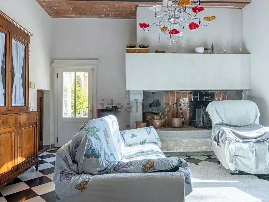 Immagine 10 di Villa in vendita  a San Miniato