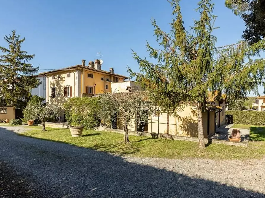Immagine 25 di Villa in vendita  a San Miniato