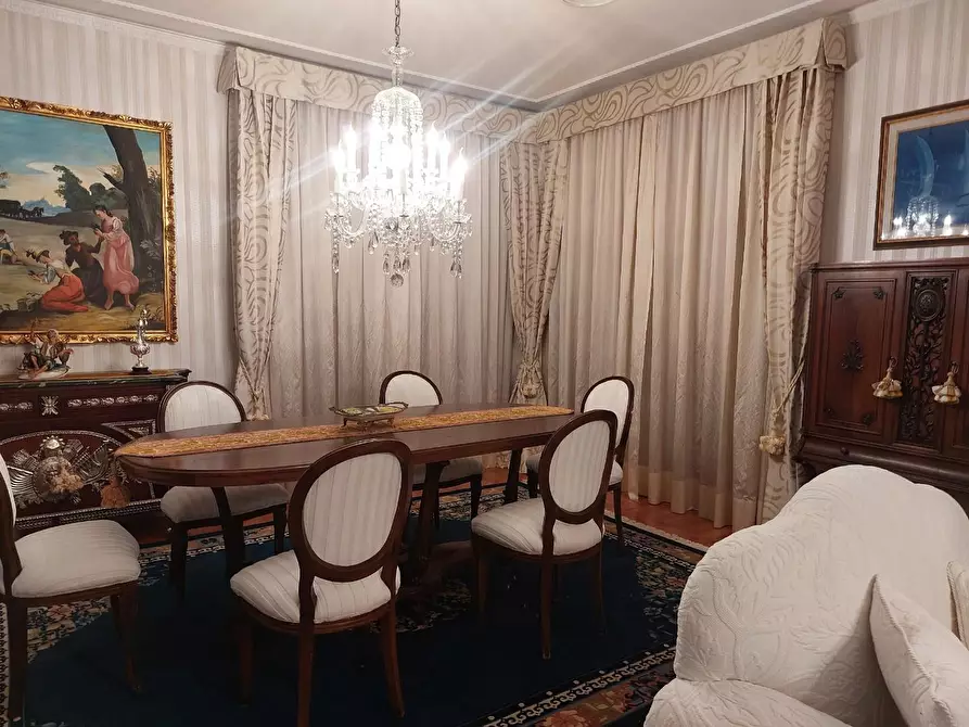 Immagine 13 di Villa in vendita  a Vinci