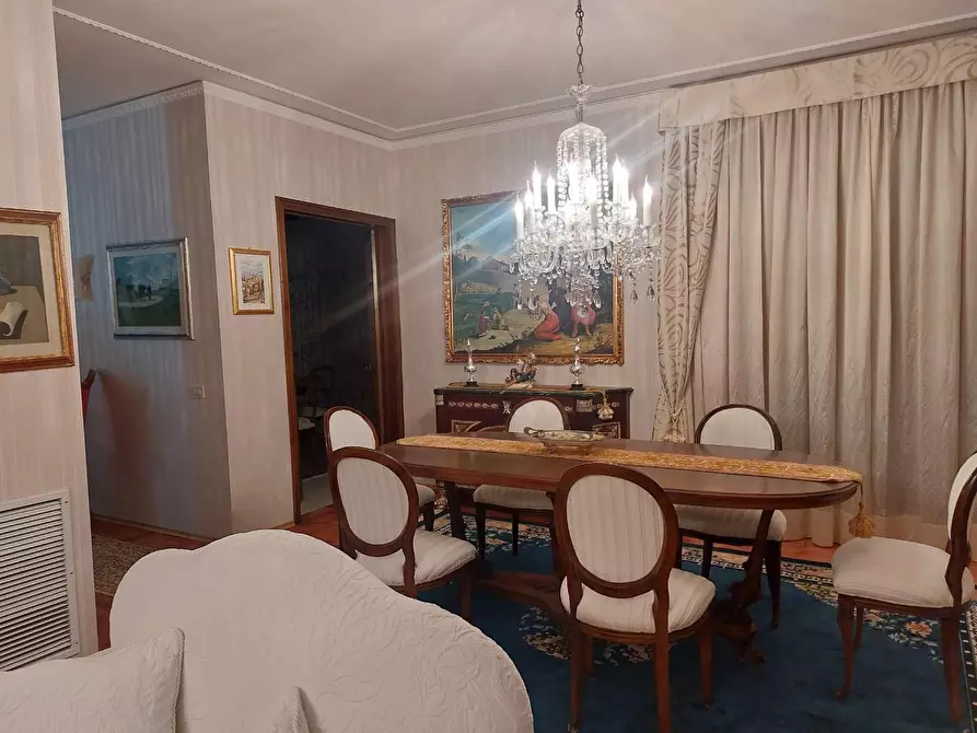 Immagine 14 di Villa in vendita  a Vinci