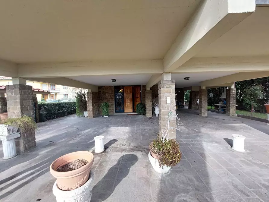 Immagine 5 di Villa in vendita  a Vinci