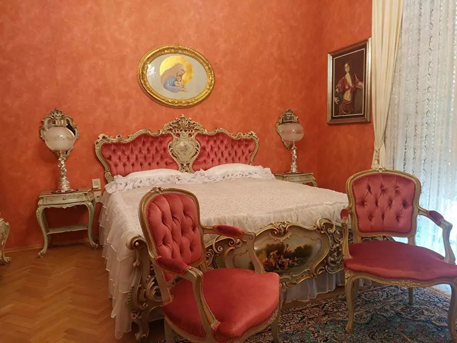 Immagine 22 di Villa in vendita  a Vinci