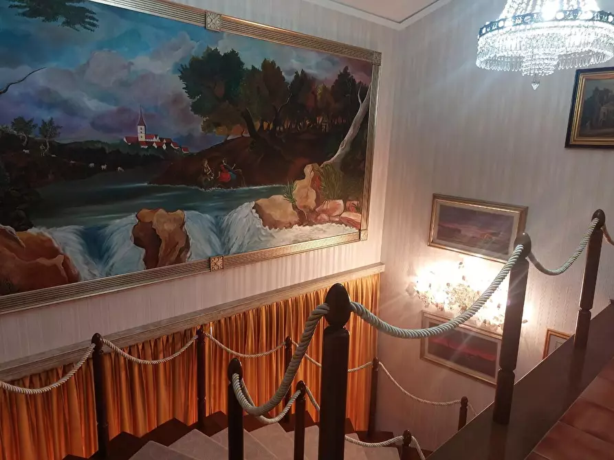 Immagine 4 di Villa in vendita  a Vinci