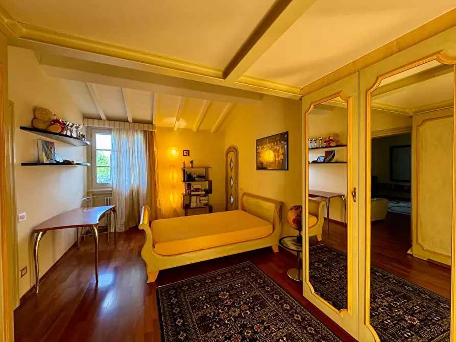 Immagine 42 di Villa in vendita  a Fucecchio