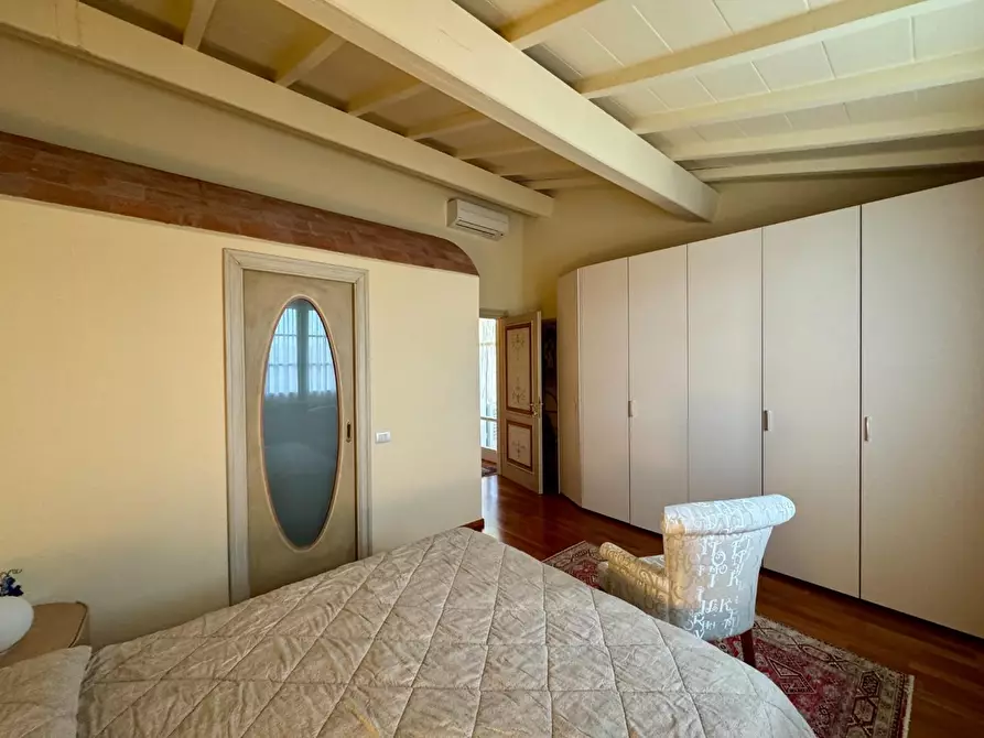 Immagine 49 di Villa in vendita  a Fucecchio