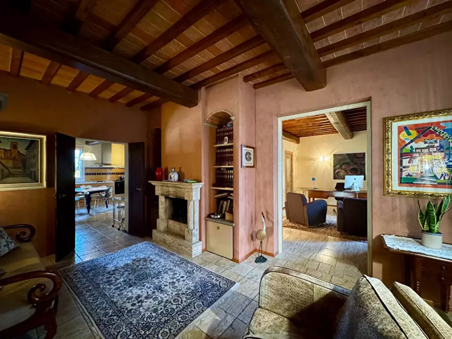 Immagine 11 di Villa in vendita  a Fucecchio