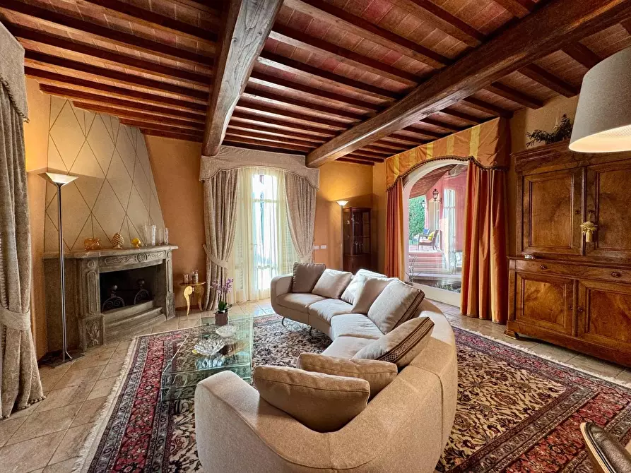 Immagine 9 di Villa in vendita  a Fucecchio