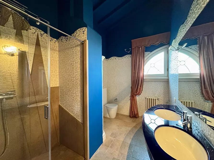 Immagine 55 di Villa in vendita  a Fucecchio