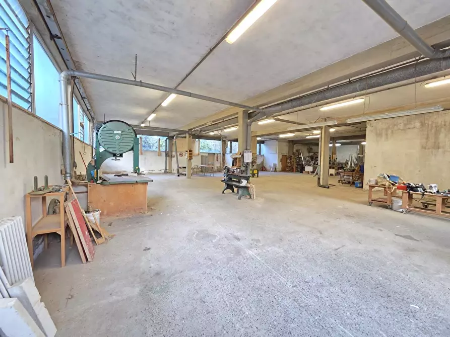 Immagine 10 di Attività artigianale in vendita  a Casciana Terme Lari