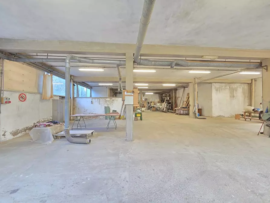 Immagine 2 di Attività artigianale in vendita  a Casciana Terme Lari