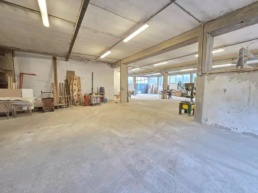 Immagine 16 di Attività artigianale in vendita  a Casciana Terme Lari