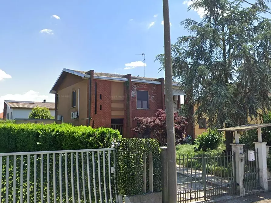 Immagine 2 di Villa in vendita  a Palestro