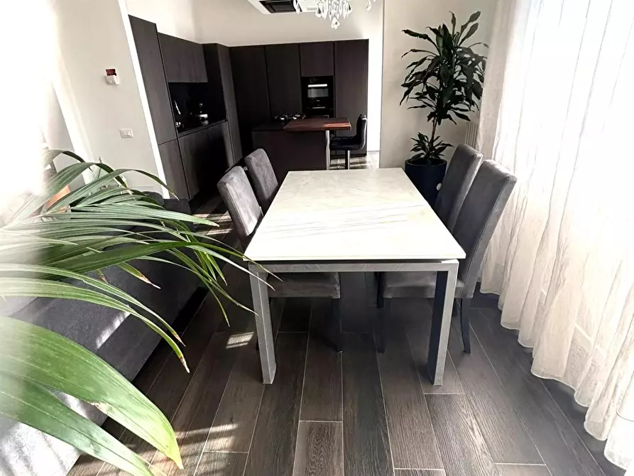 Immagine 9 di Mansarda in vendita  a Pontedera