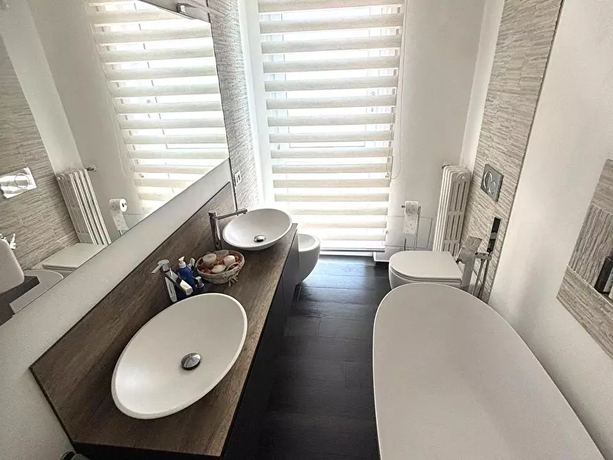 Immagine 25 di Mansarda in vendita  a Pontedera