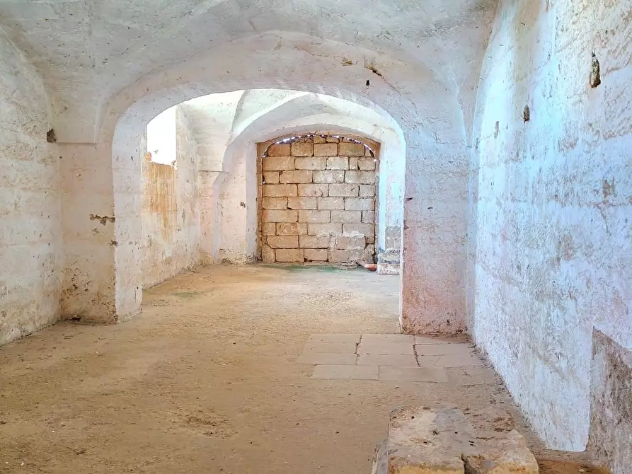 Immagine 6 di Casa colonica in vendita  a Miggiano