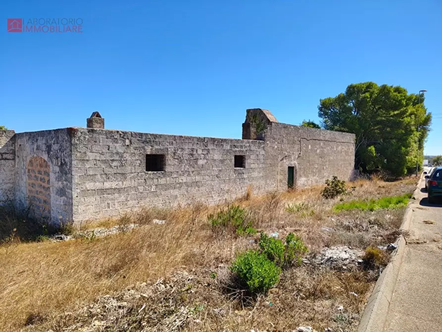Immagine 3 di Casa colonica in vendita  a Miggiano