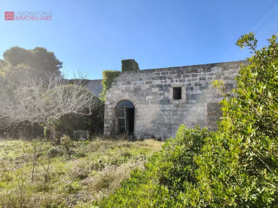 Immagine 1 di Casa colonica in vendita  a Miggiano