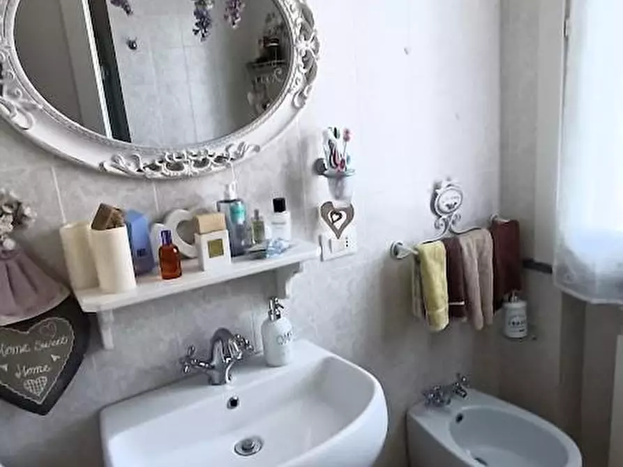 Immagine 7 di Appartamento in vendita  a San Giuliano Terme