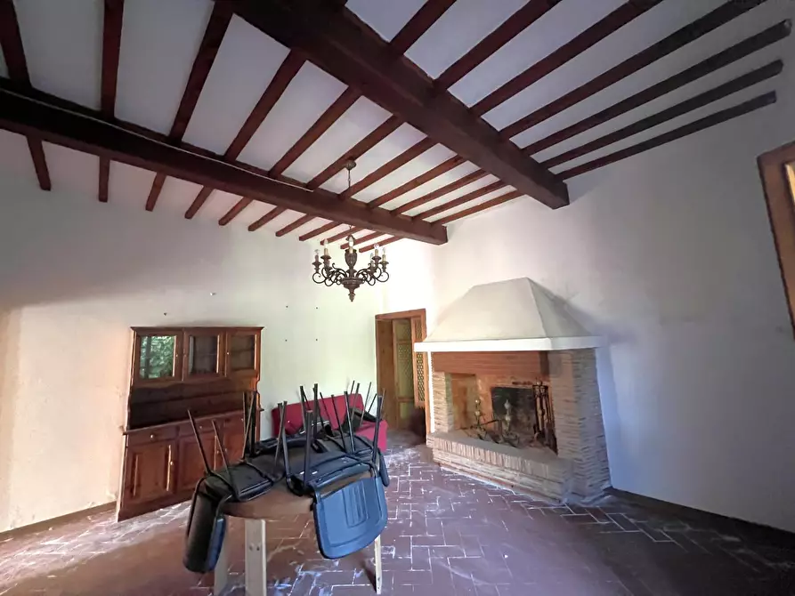 Immagine 7 di Villa in vendita  a Cascina